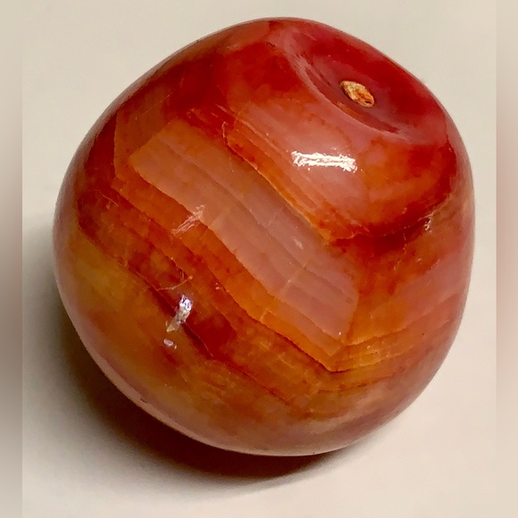 Mid Century Vintage Hand Carved Onyx Marble Apple Figurine Paperweight Sculpture - Picture 7 of 16